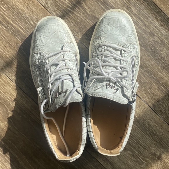 Giuseppe Zanotti - Picture 11 of 11